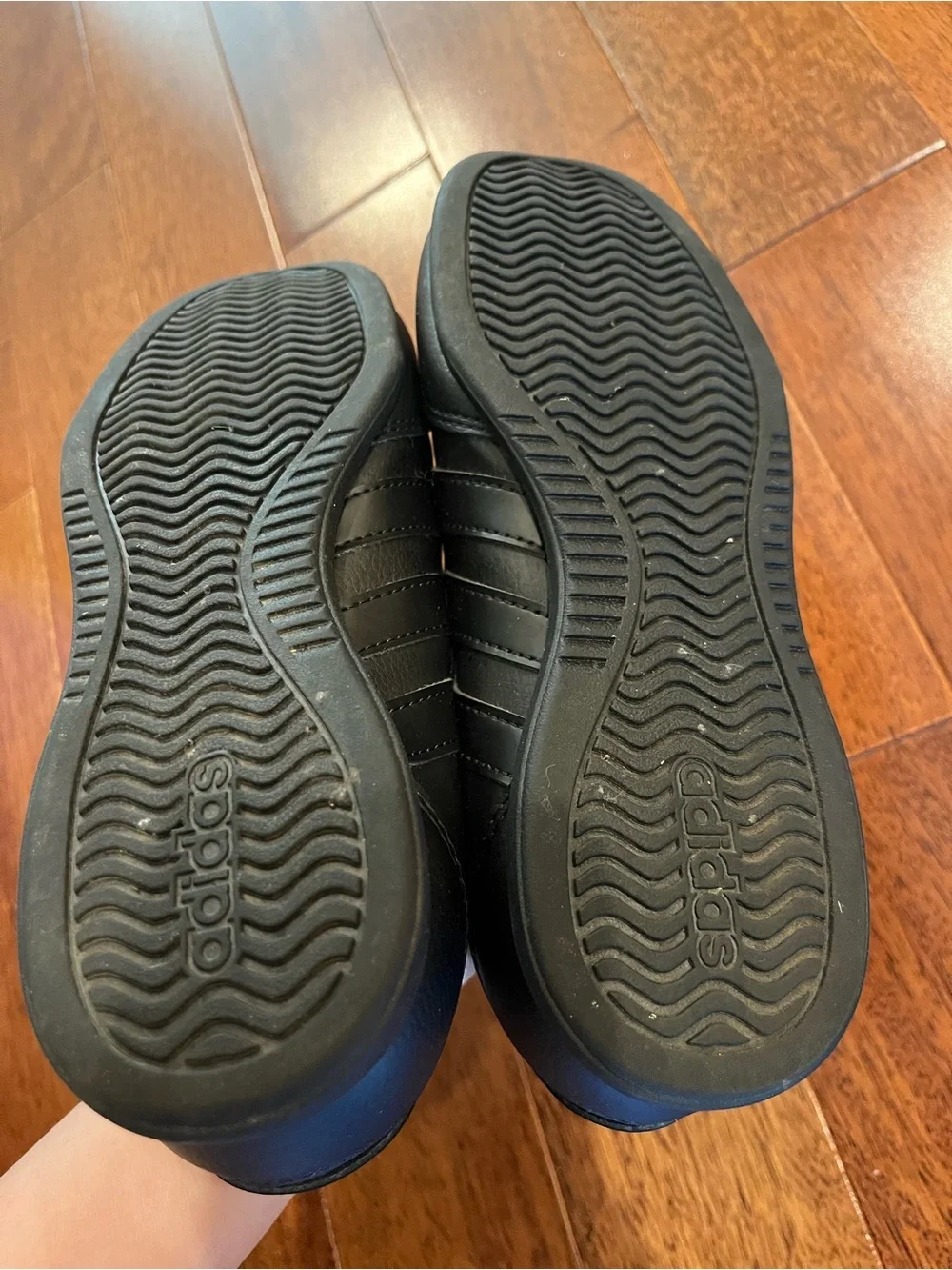 adidas sleek black